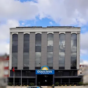 Отель Days By Wyndham Arnavutkoy, Стамбул
